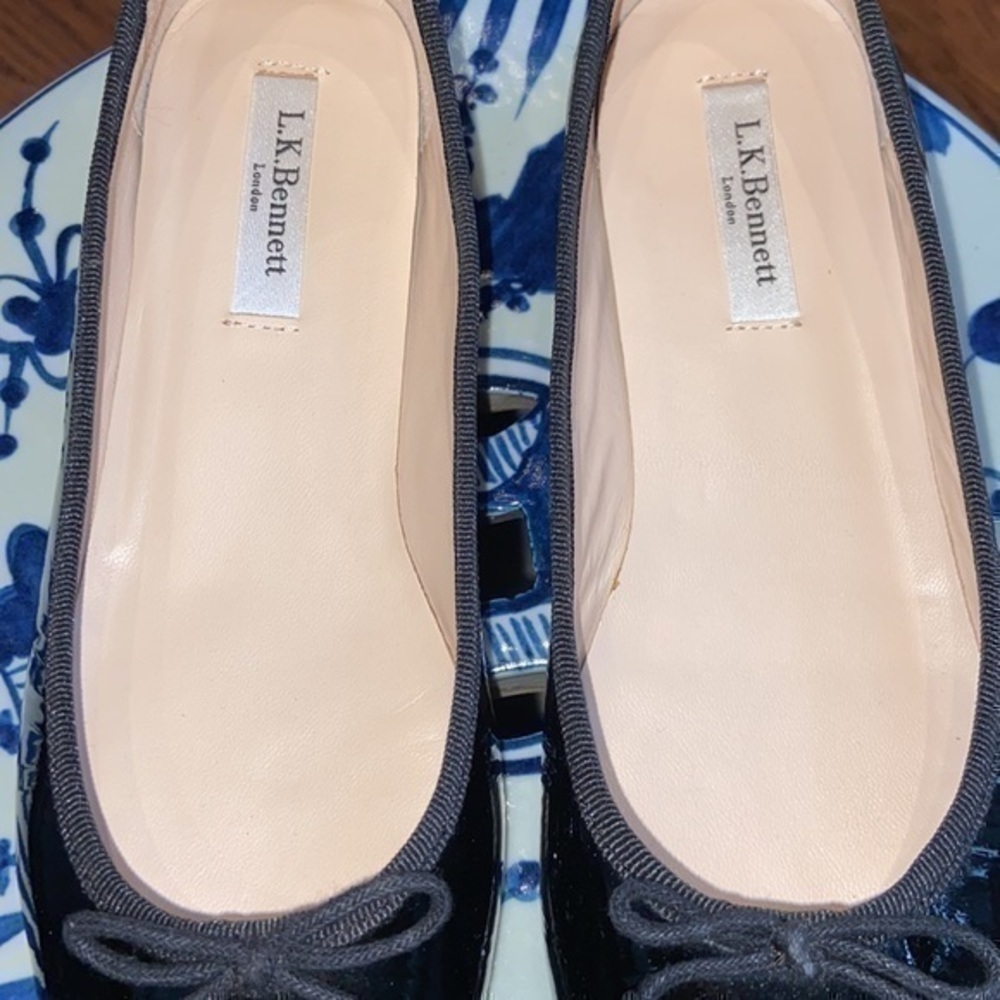 LK Bennett London Ballerina - Picture 2 of 6